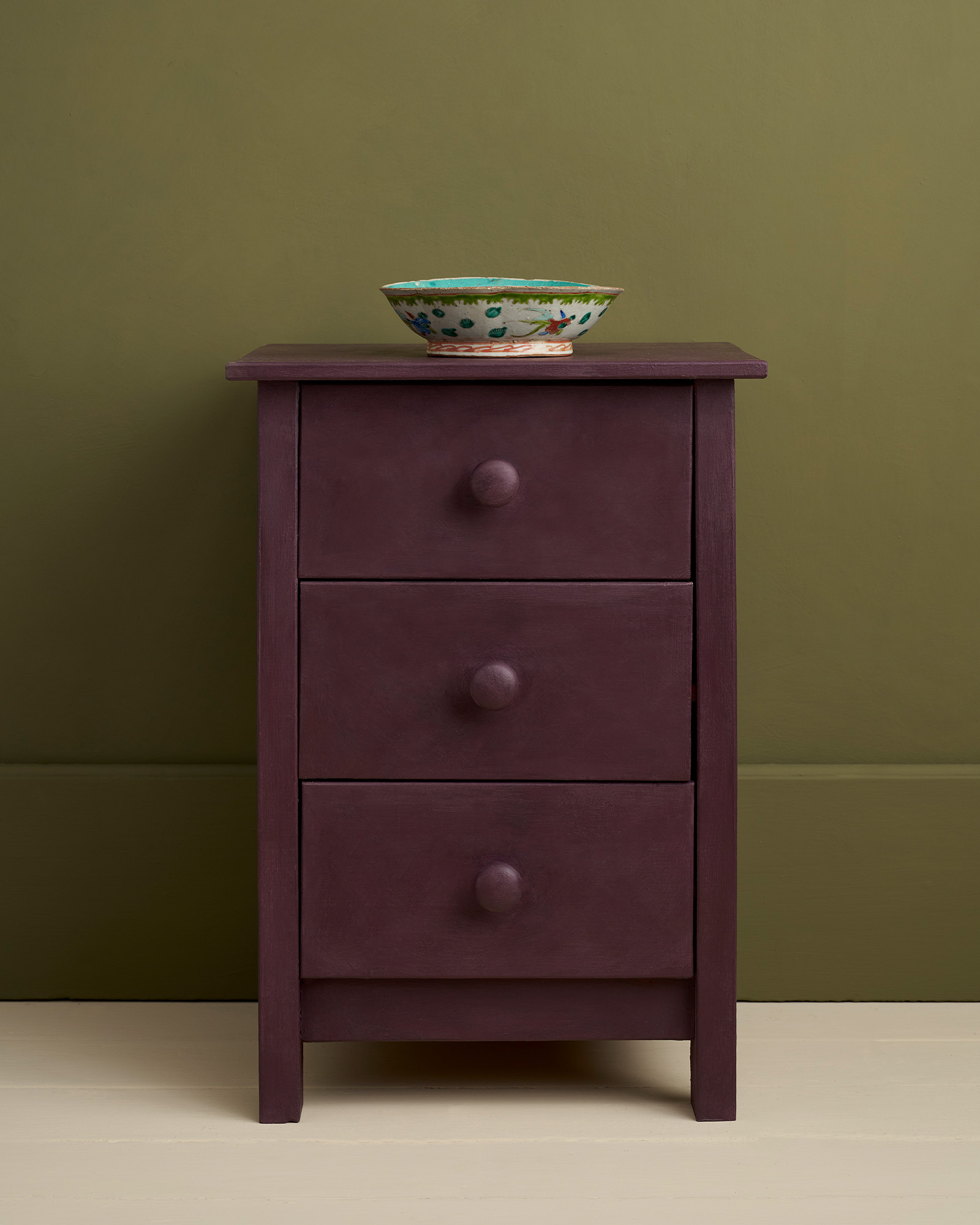 Tyrian Plum Lifestyle photo - Annie Sloan